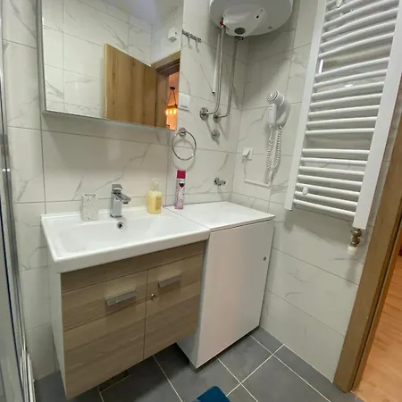 Zeleni Vrhovi * Divčibare