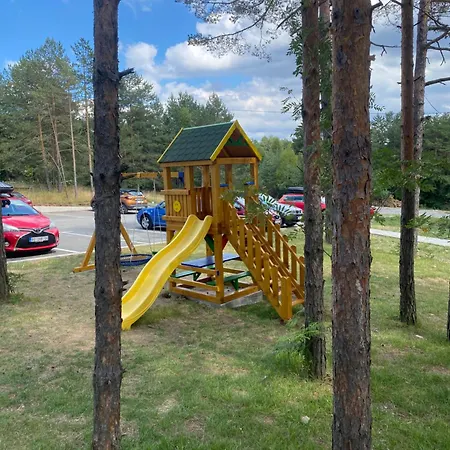 Zeleni Vrhovi 아파트 *